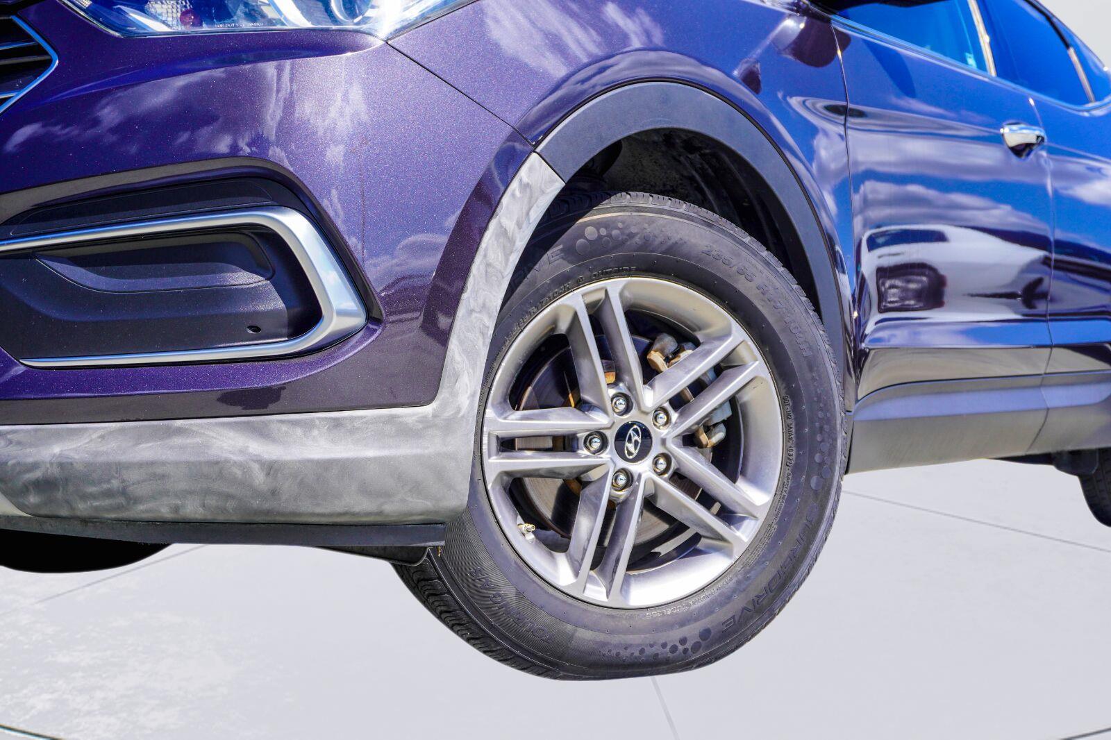 Used 2018 Hyundai Santa Fe Sport 2.4L SUV