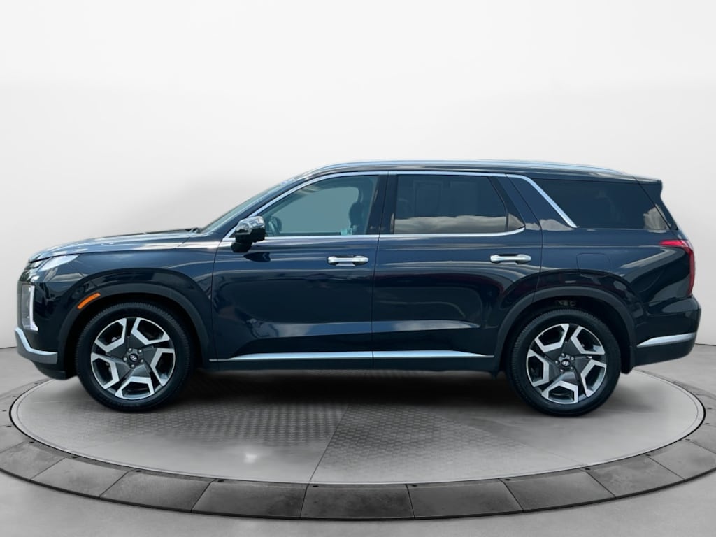 Used 2025 Hyundai Palisade SEL Premium 8P SUV