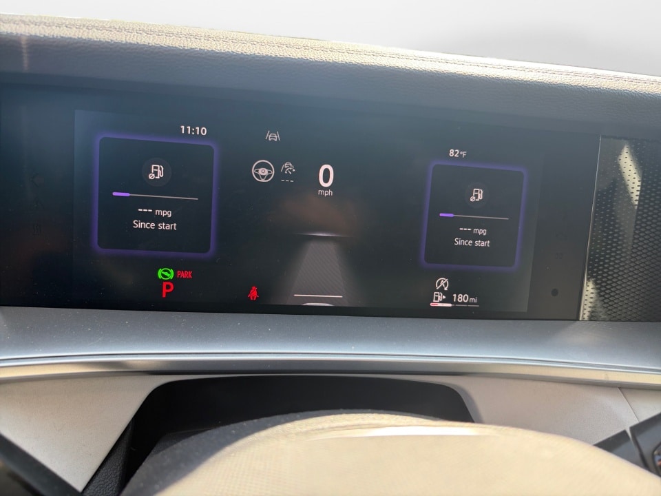 2025 Volkswagen Tiguan SE - Photo 14