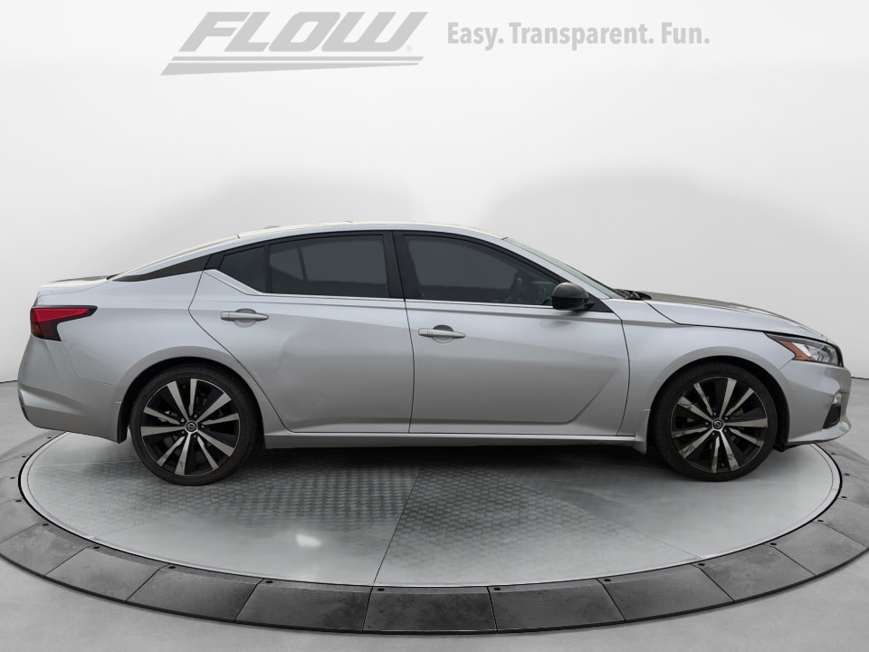 2020 Nissan Altima SR - Photo 10