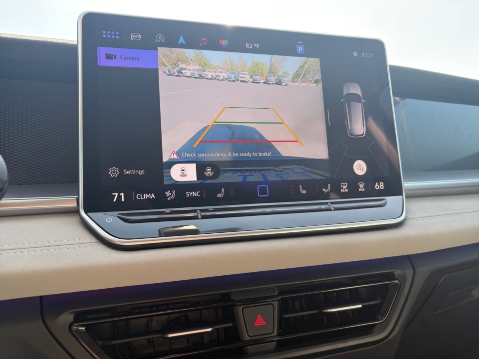 2025 Volkswagen Tiguan SE - Photo 22