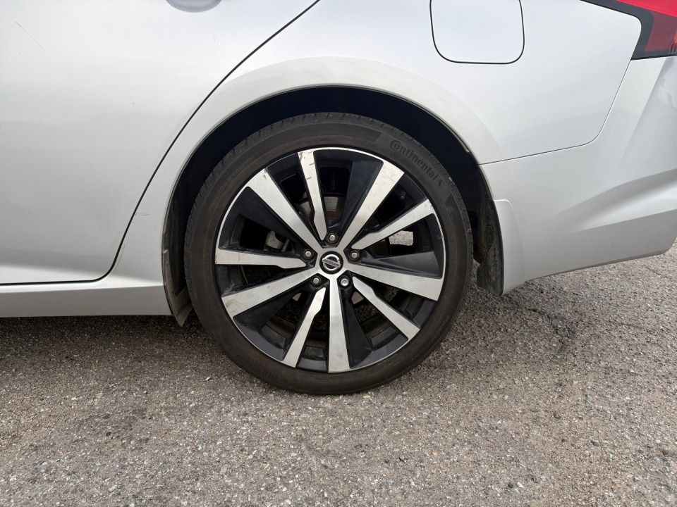 2020 Nissan Altima SR - Photo 24