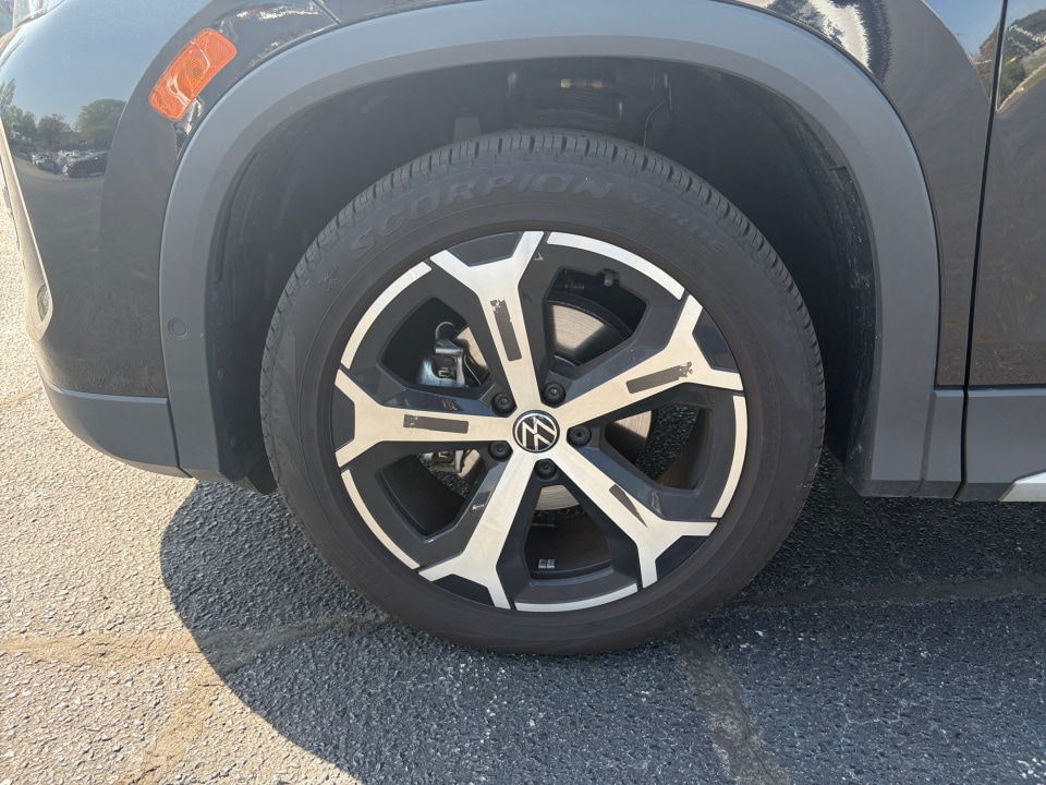 2025 Volkswagen Tiguan SE - Photo 30