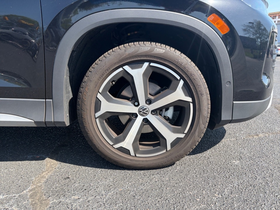 2025 Volkswagen Tiguan SE - Photo 28
