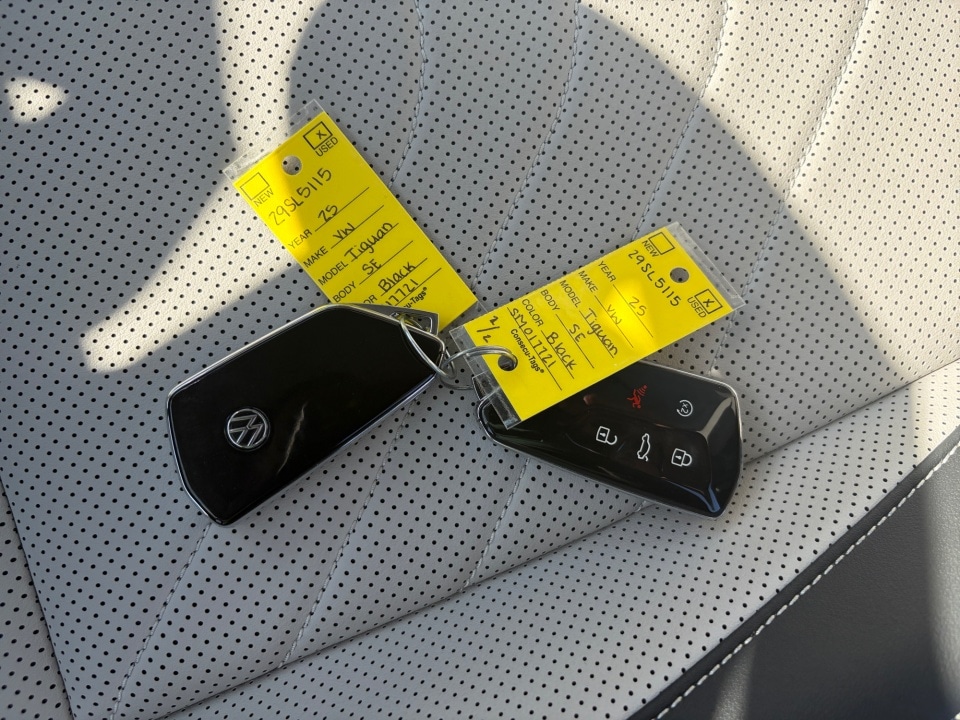 2025 Volkswagen Tiguan SE - Photo 36
