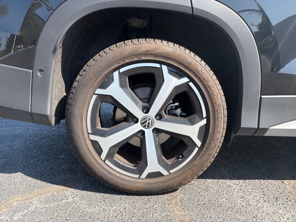 2025 Volkswagen Tiguan SE - Photo 26