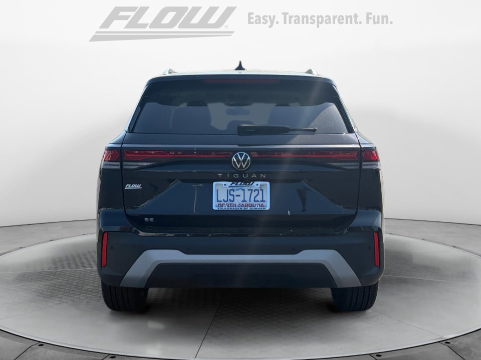 2025 Volkswagen Tiguan SE - Photo 8