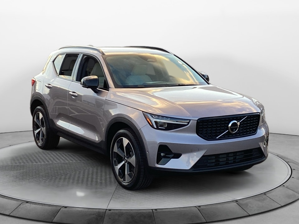 2026 Volvo XC40 Plus