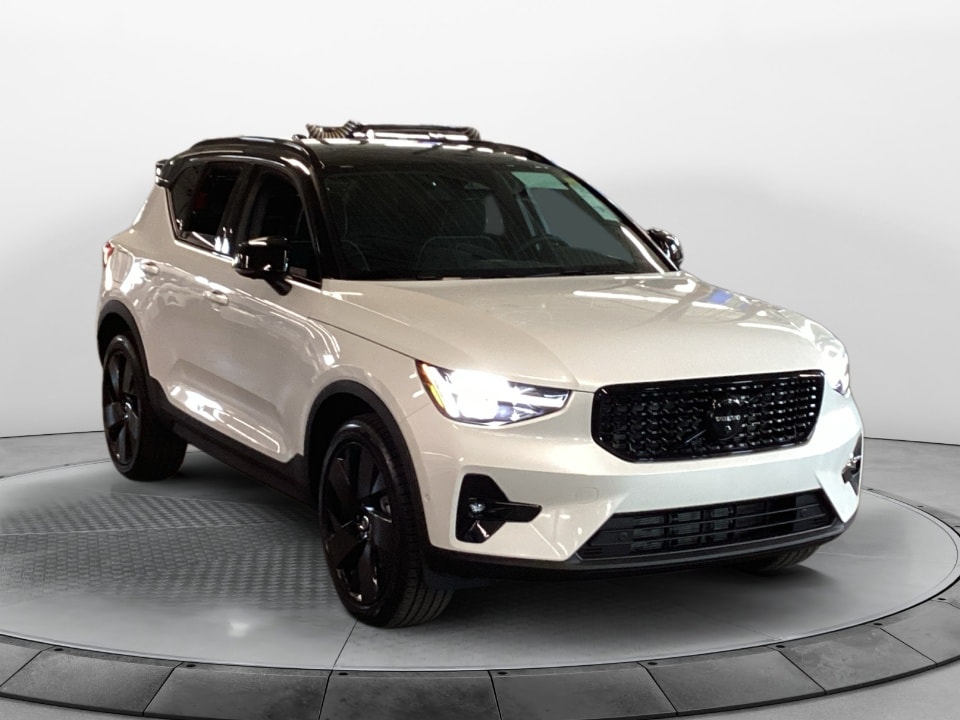 2026 Volvo XC40 Ultra Black Edition