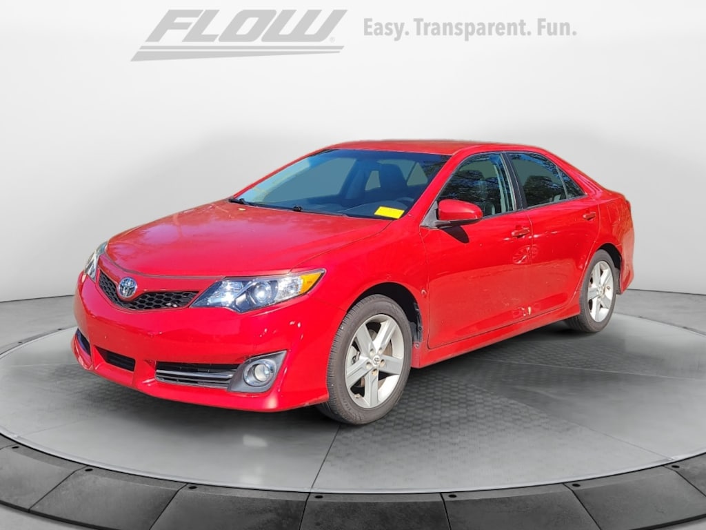 Used 2012 Toyota Camry SE Sedan