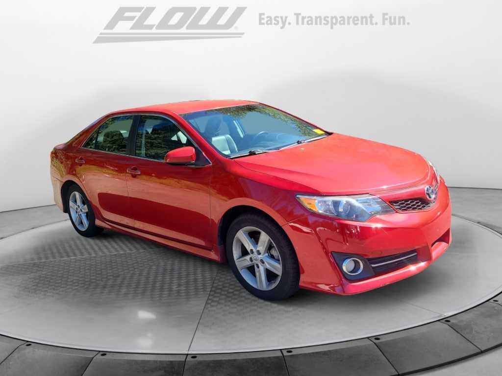 Used 2012 Toyota Camry SE Sedan