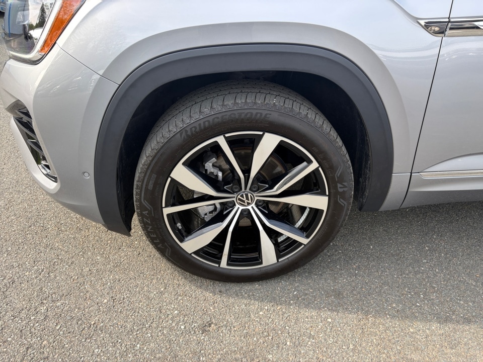 2025 Volkswagen Atlas SEL Premium R-Line - Photo 26