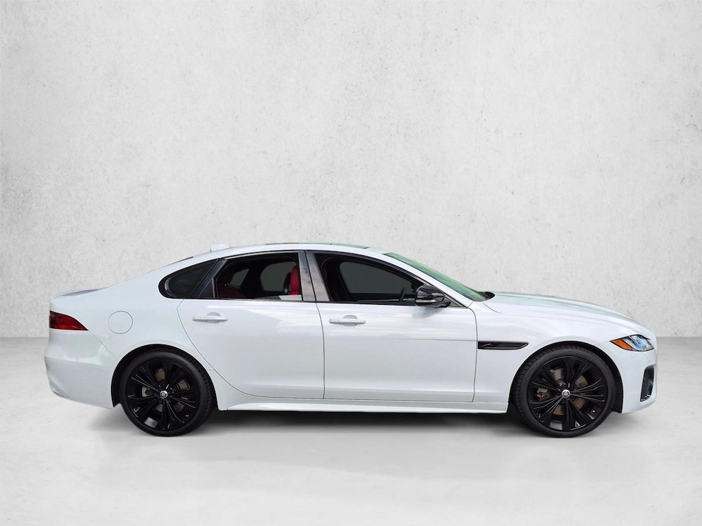 Used 2024 Jaguar XF R-Dynamic SE 4dr Car