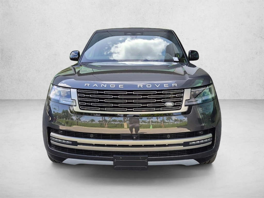 Used 2025 Land Rover Range Rover SE Sport Utility