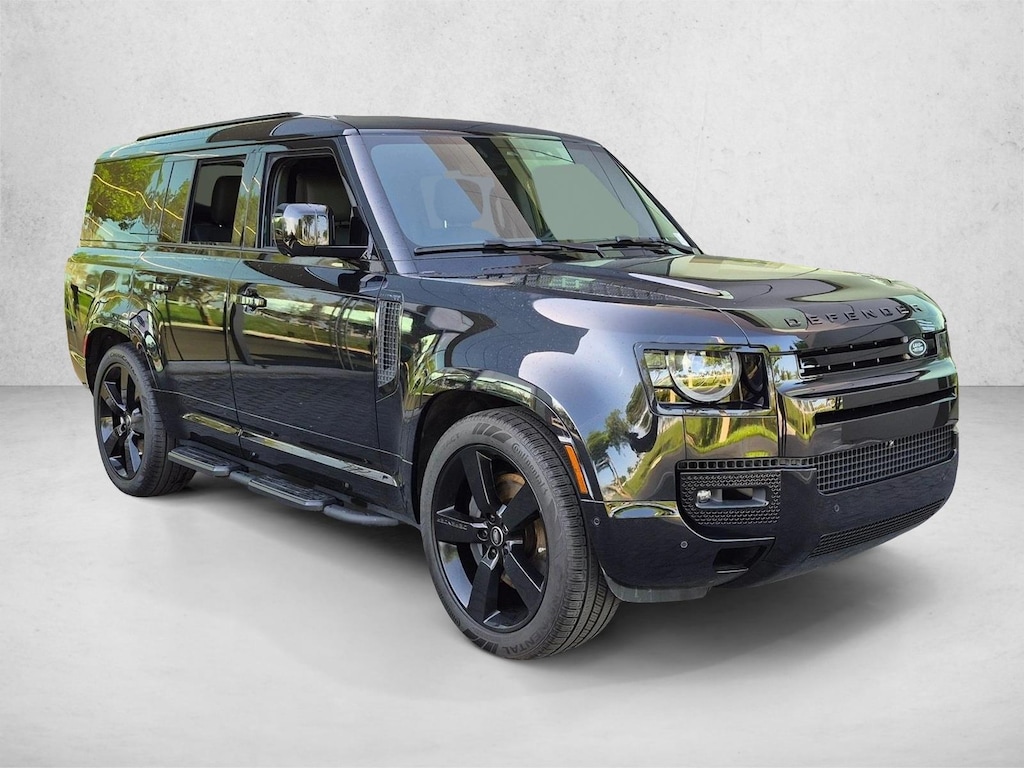Used 2025 Land Rover Defender 130 P400 X-Dynamic SE Sport Utility
