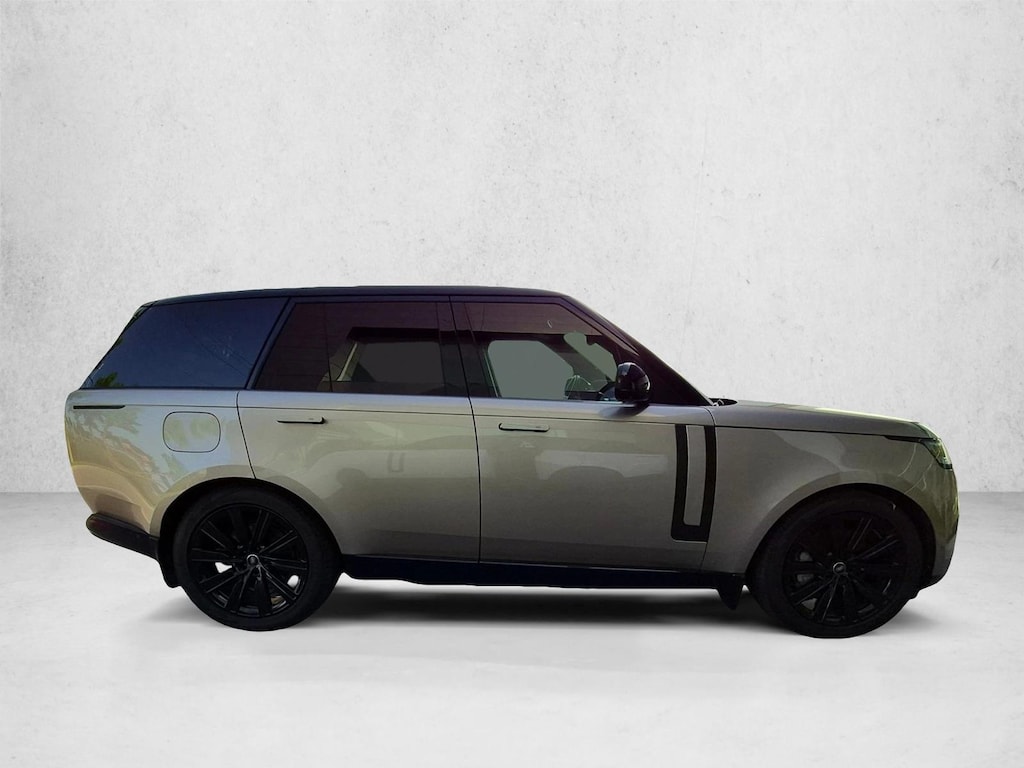 Used 2025 Land Rover Range Rover SE Sport Utility