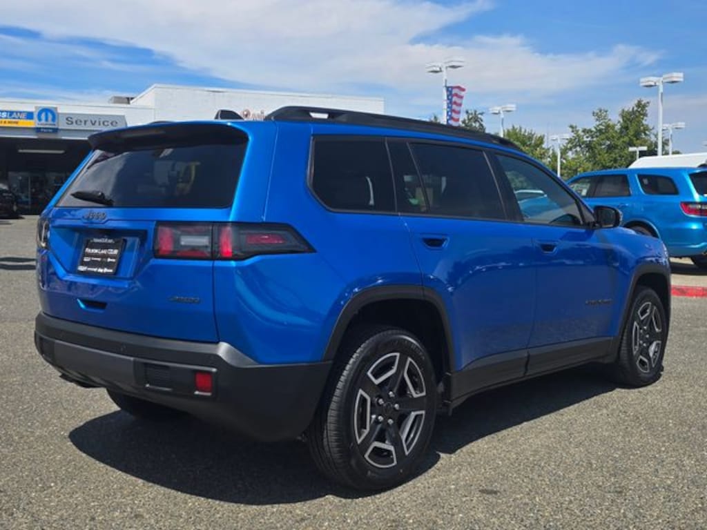 New 2026 Jeep Cherokee LAREDO 4X4 Sport Utility