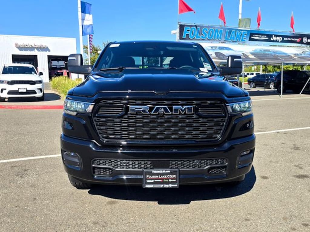 New 2026 Ram 1500 BIG HORN CREW CAB 4X4 5'7 BOX Pickup