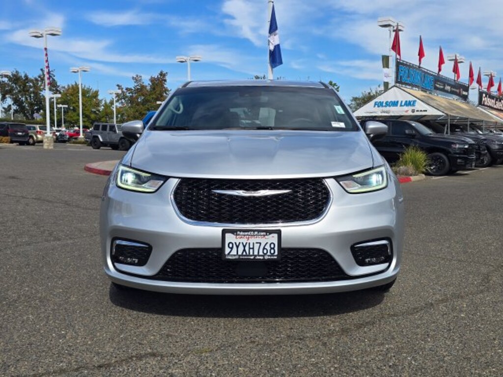Certified 2023 Chrysler Pacifica Hybrid Touring L Minivan/Van