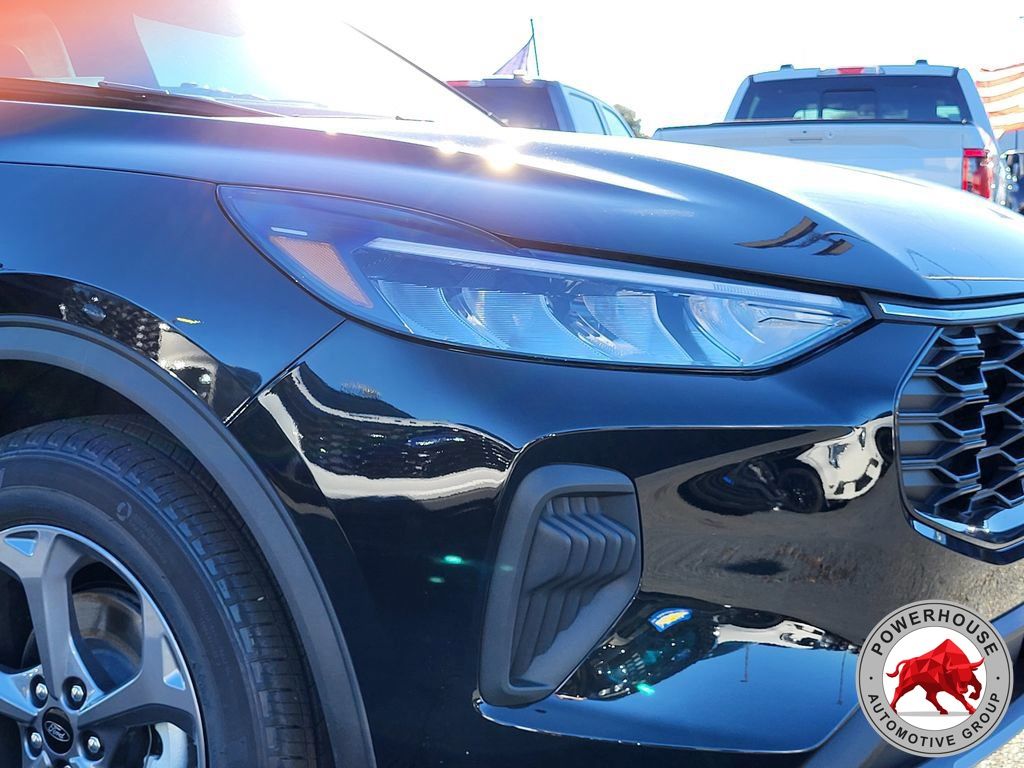 2026 Ford Escape ST-Line - Photo 10