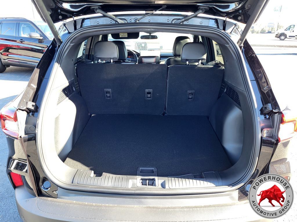 2026 Ford Escape ST-Line - Photo 12