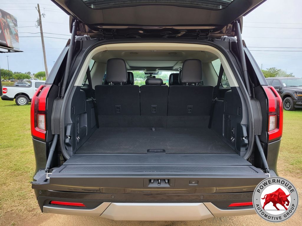 2026 Ford Expedition MAX Platinum - Photo 13
