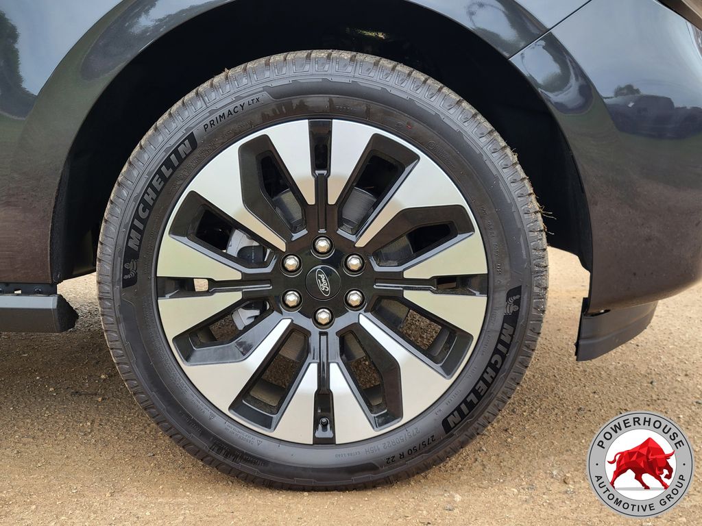 2026 Ford Expedition MAX Platinum - Photo 11