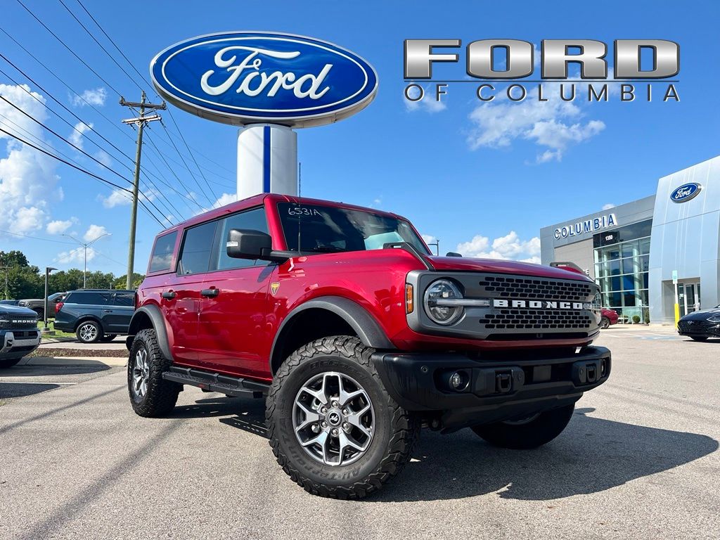 2025 Ford Bronco SUV 