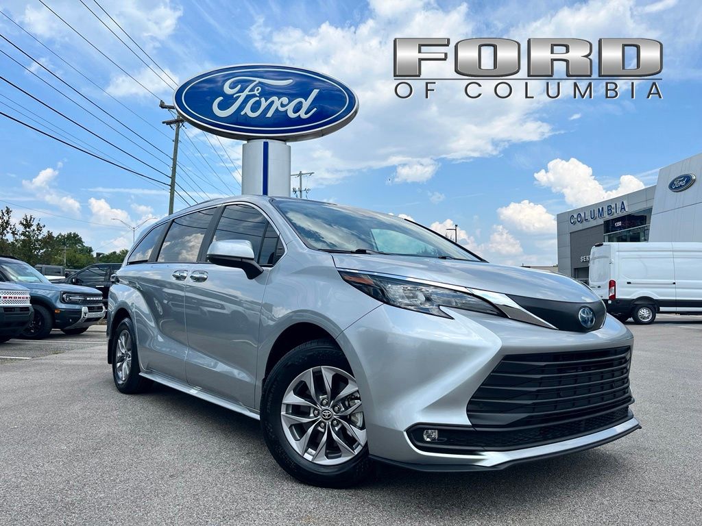2025 Toyota Sienna