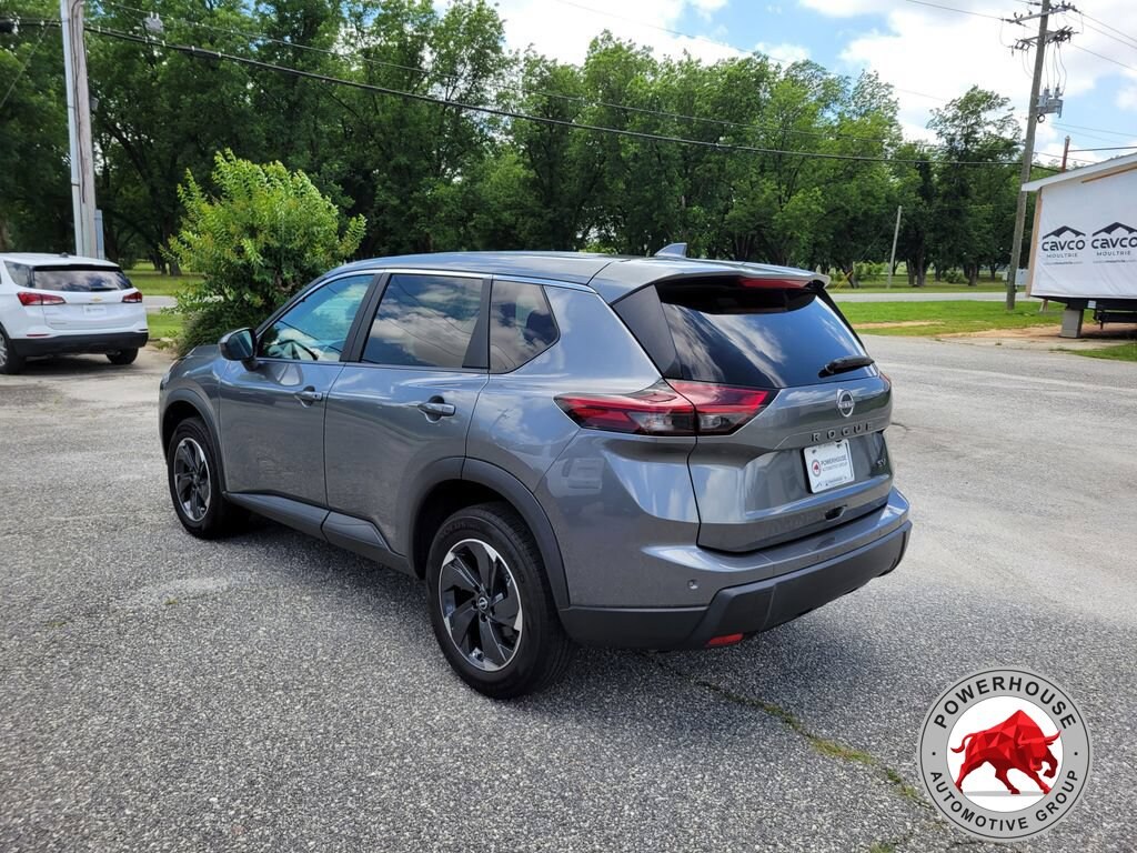 Used 2024 Nissan Rogue SV SUV
