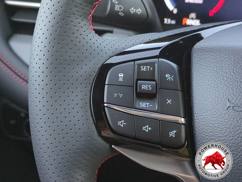 2026 Ford Explorer ST-Line - Photo 29