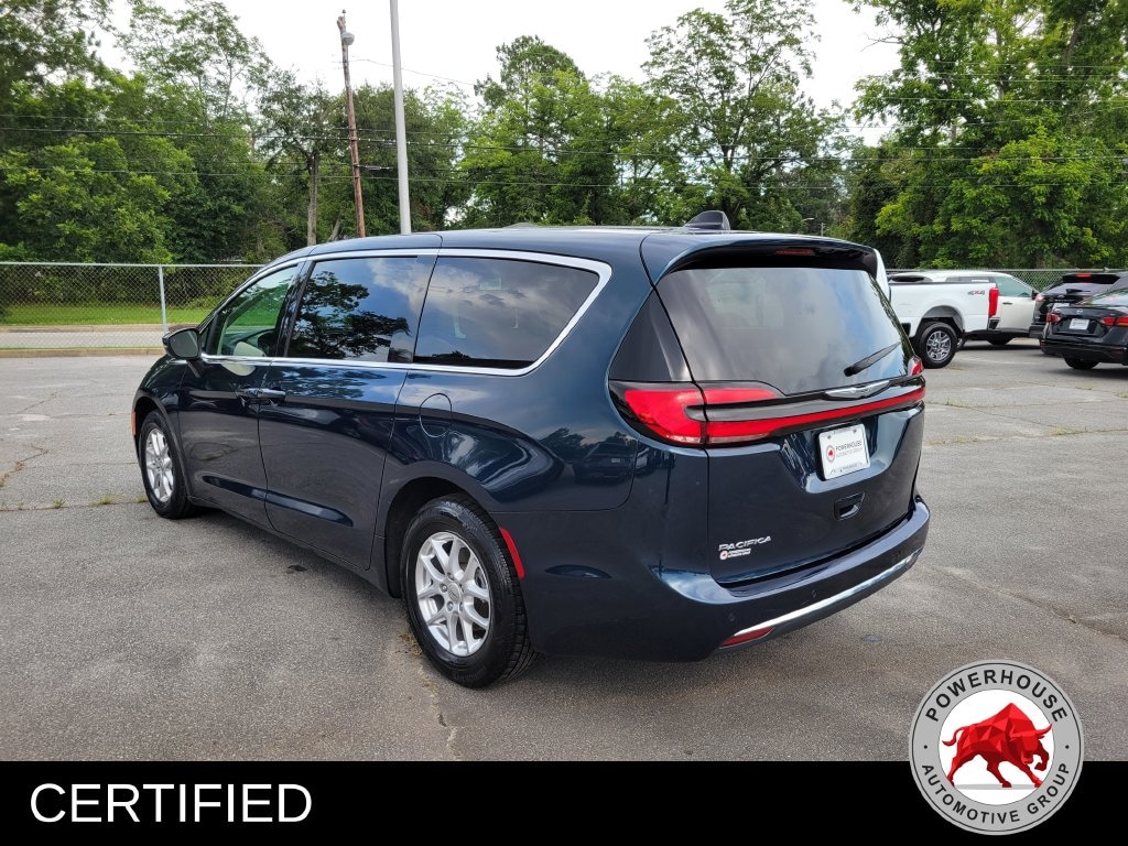 Certified 2023 Chrysler Pacifica Touring L Minivan/Van
