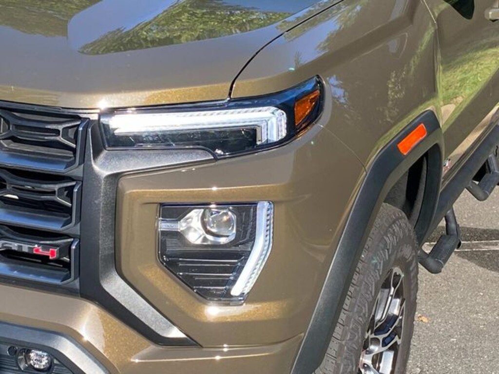 Used 2025 GMC Canyon AT4 Truck Crew Cab