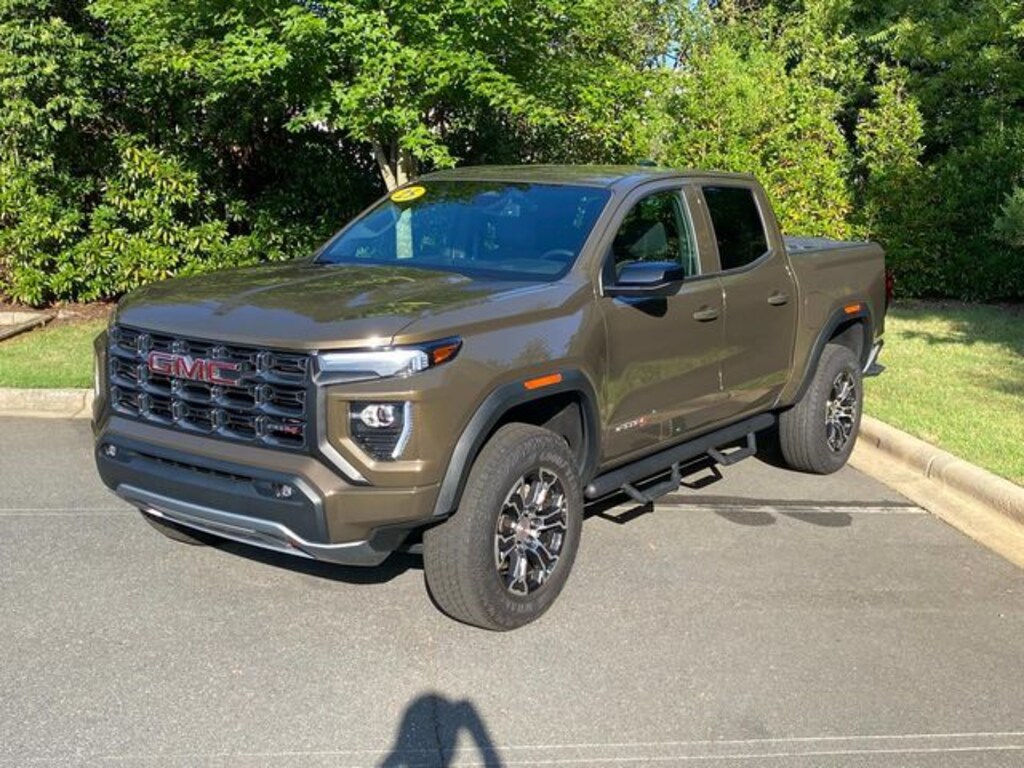 Used 2025 GMC Canyon AT4 Truck Crew Cab