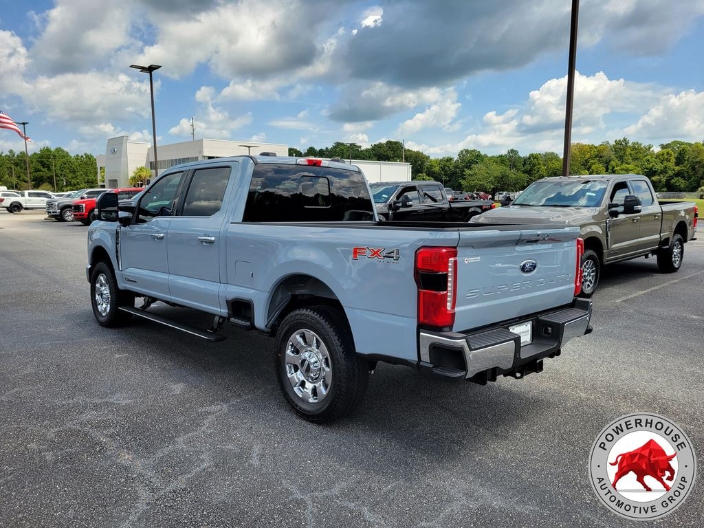New 2026 Ford F-250SD Lariat Truck