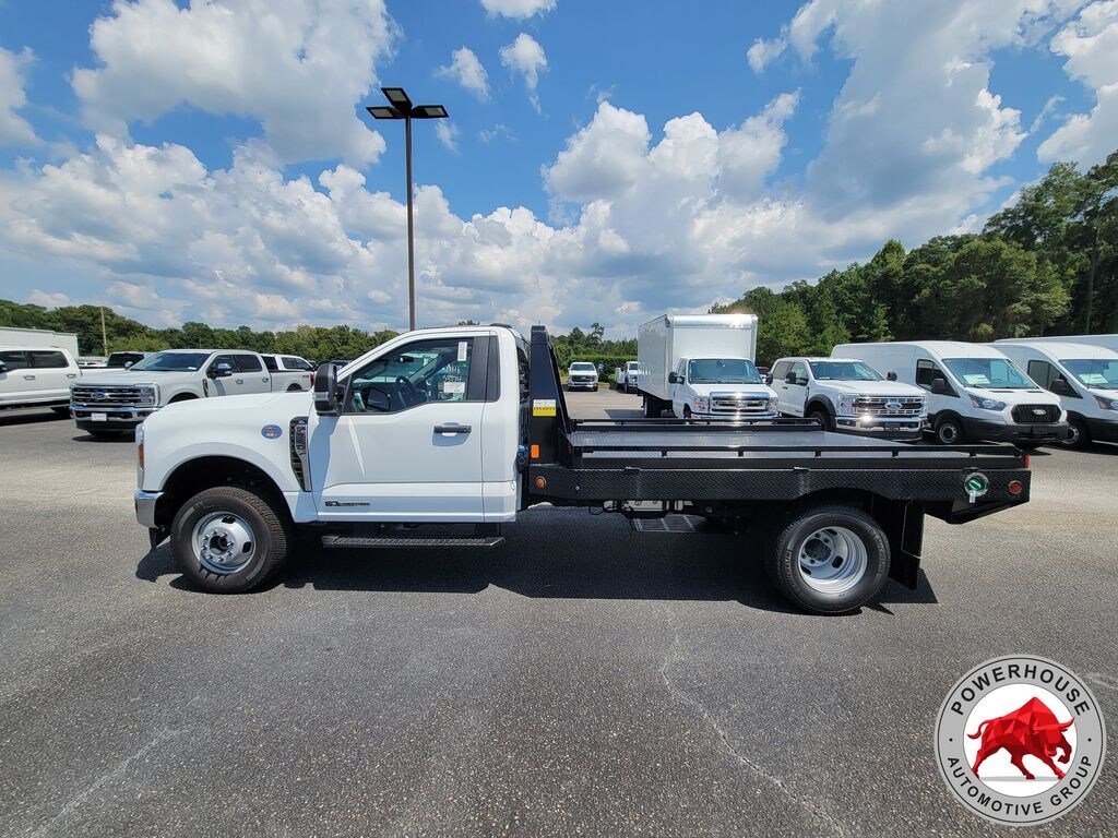 New 2025 Ford F-350SD XL Chassis