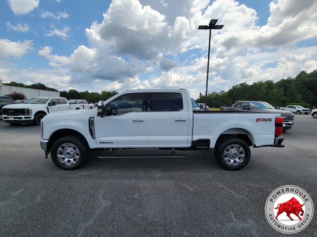 New 2026 Ford F-250SD Lariat Truck