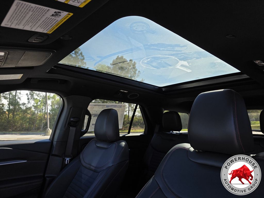 2026 Ford Explorer ST-Line - Photo 26