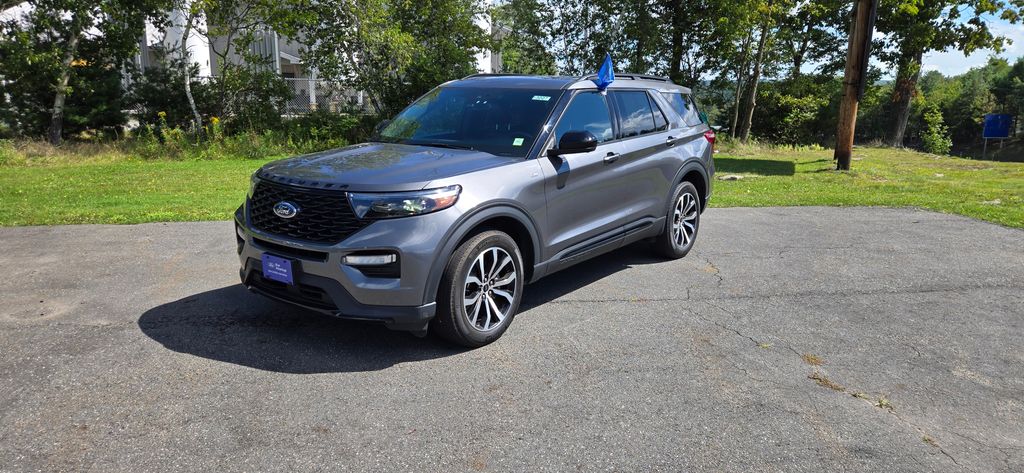 2023 Ford Explorer ST-LINE