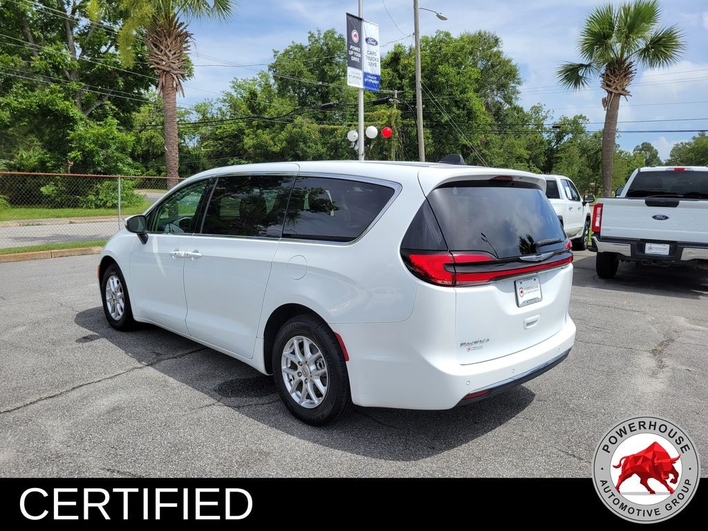 Certified 2023 Chrysler Pacifica Touring L Minivan/Van