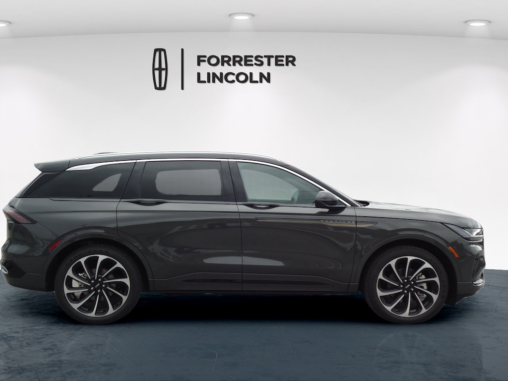 Used 2025 Lincoln Nautilus Black Label SUV