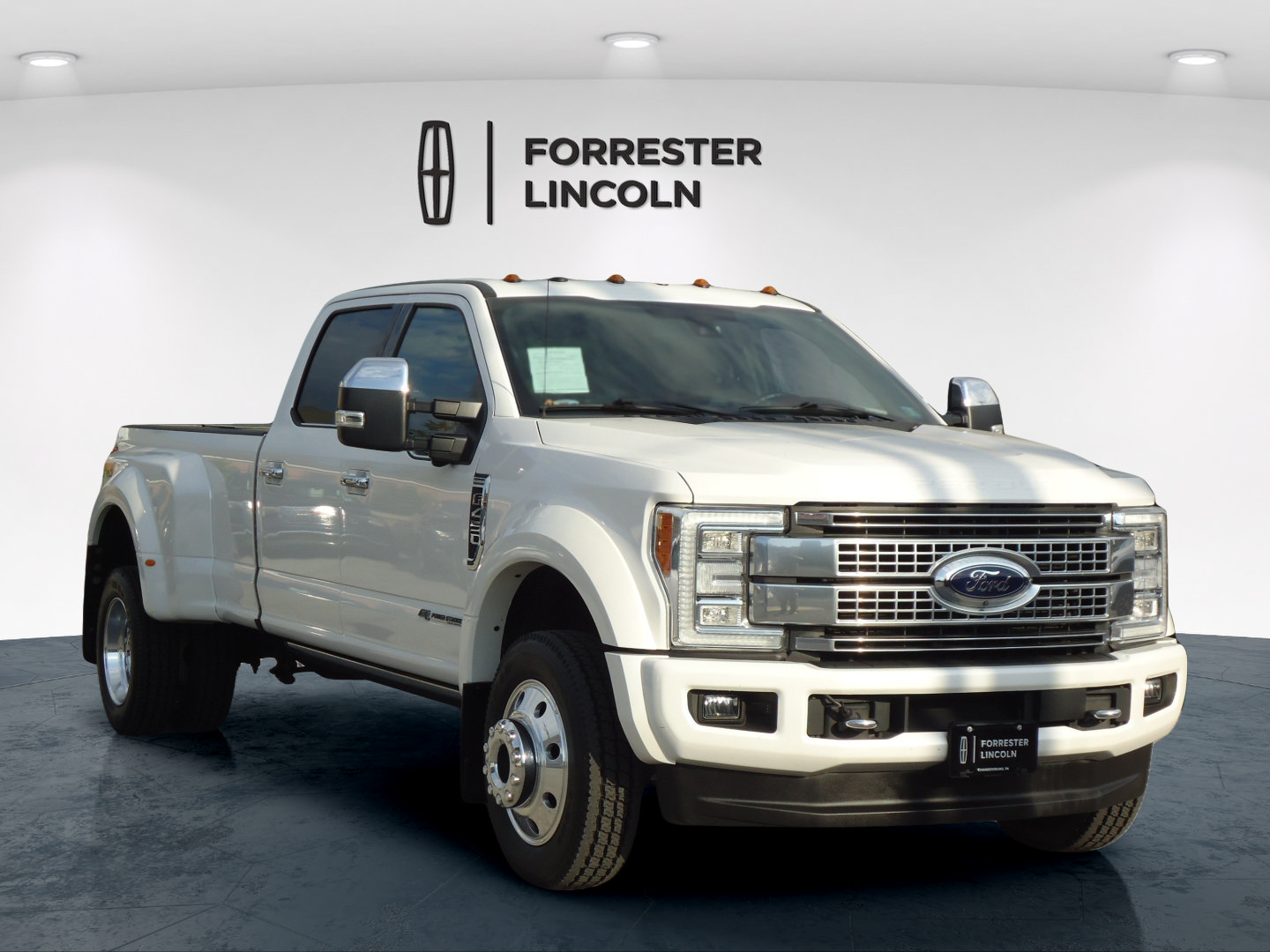 Used 2018 Ford F-450SD Platinum Truck near Greencastle, PA