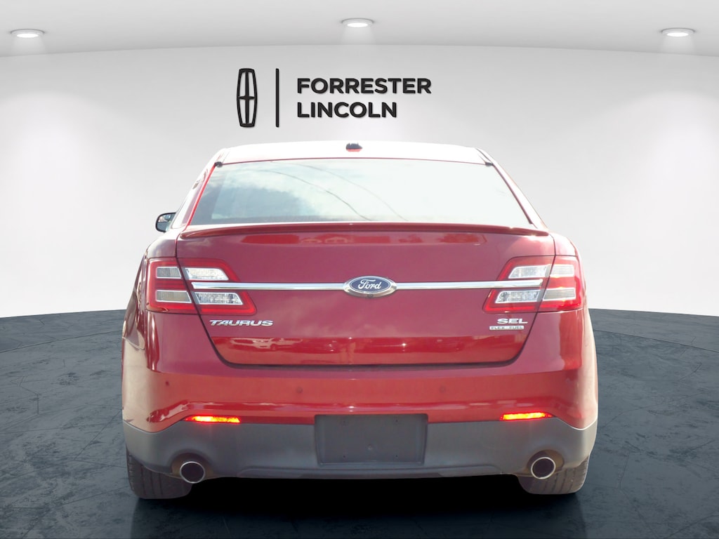 Used 2016 Ford Taurus SEL Sedan