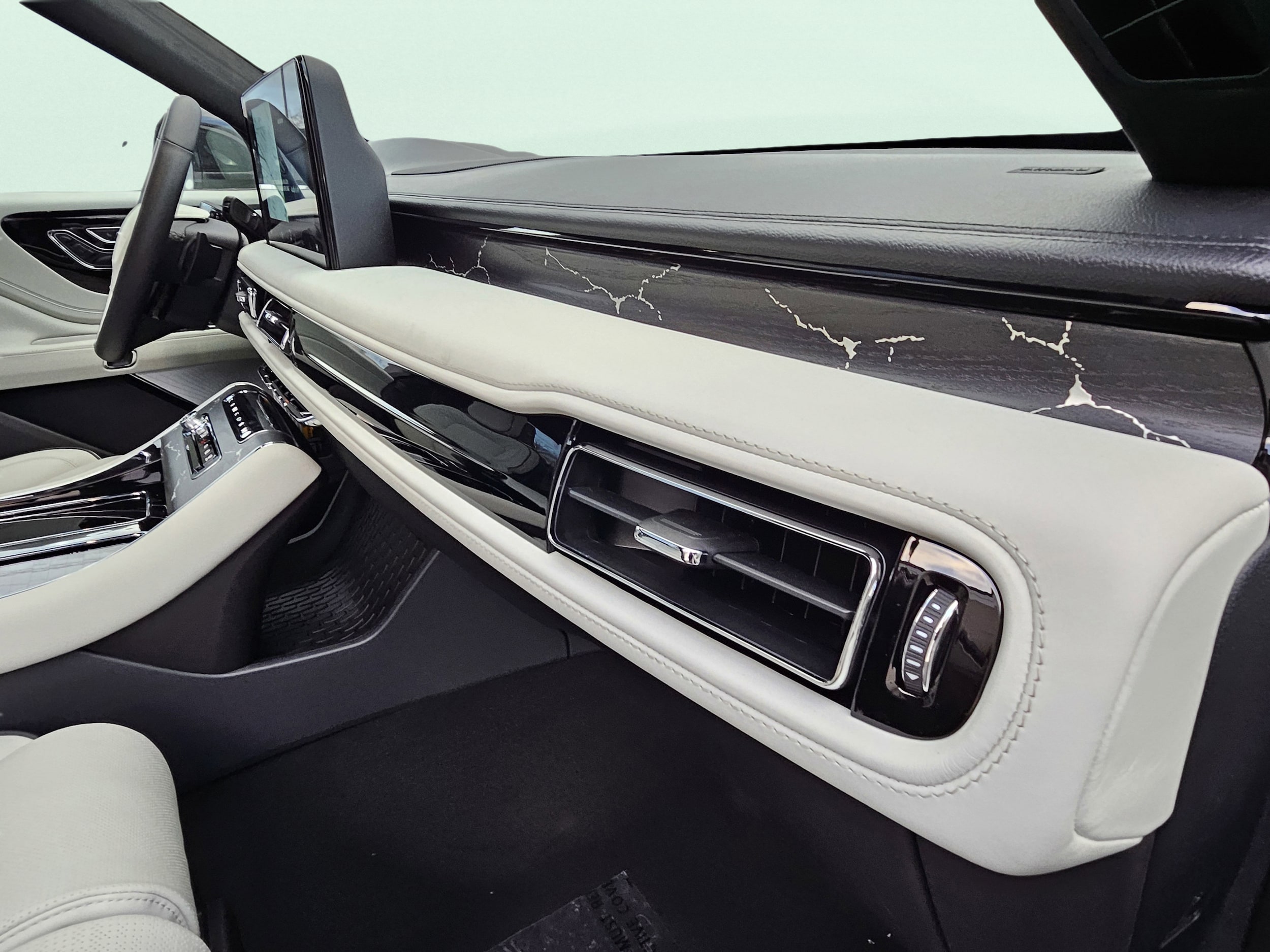 2026 Lincoln Aviator Black Label - Photo 14