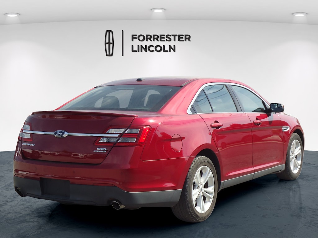 Used 2016 Ford Taurus SEL Sedan