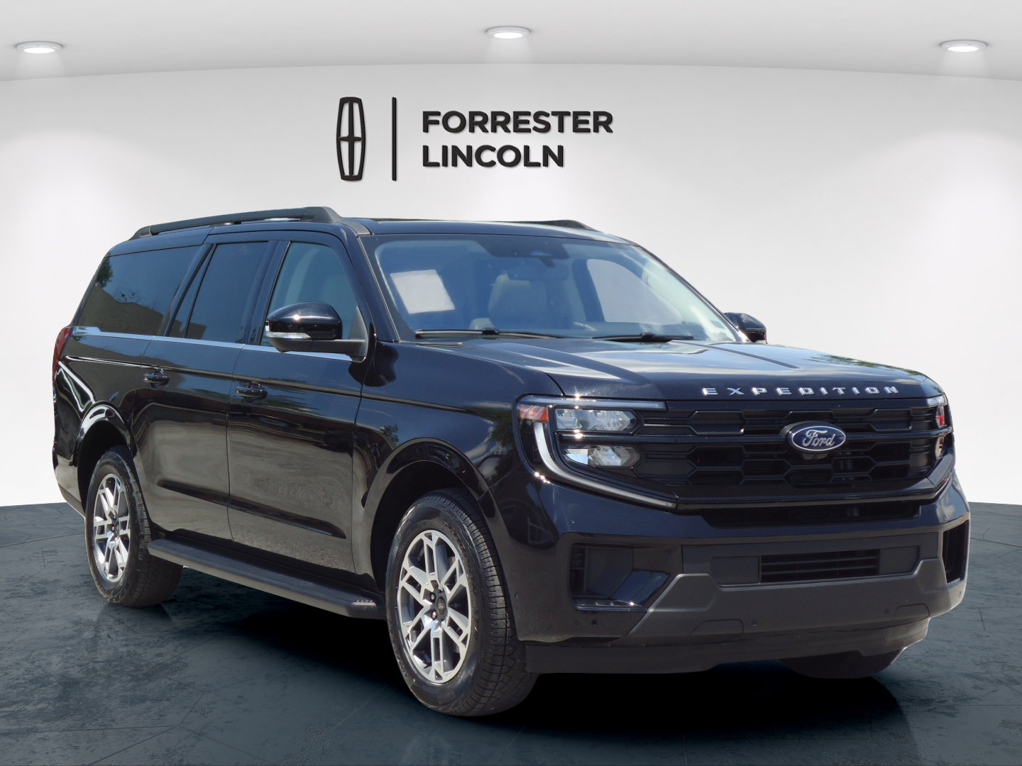 Used 2025 Ford Expedition Max Active SUV near Greencastle, PA