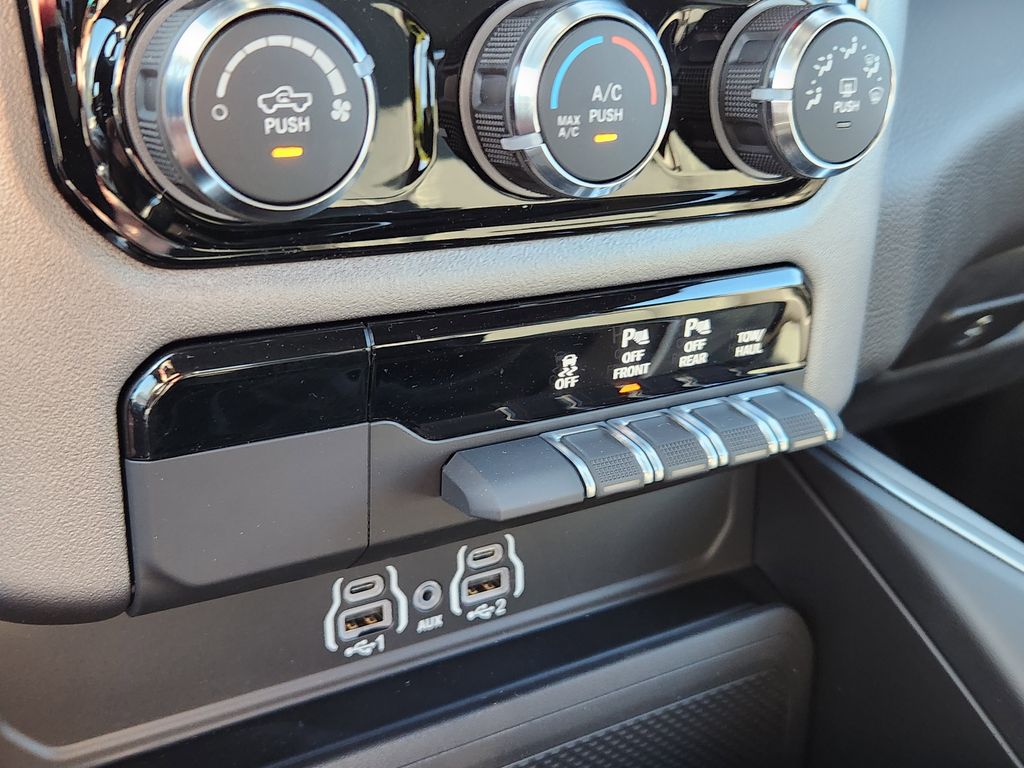 2026 RAM 1500 Big Horn/Lone Star - Photo 25