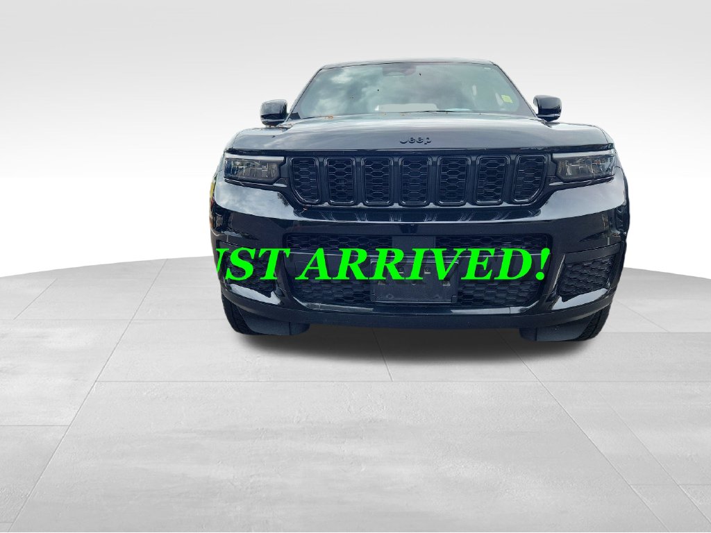 Used 2024 Jeep Grand Cherokee L Laredo SUV