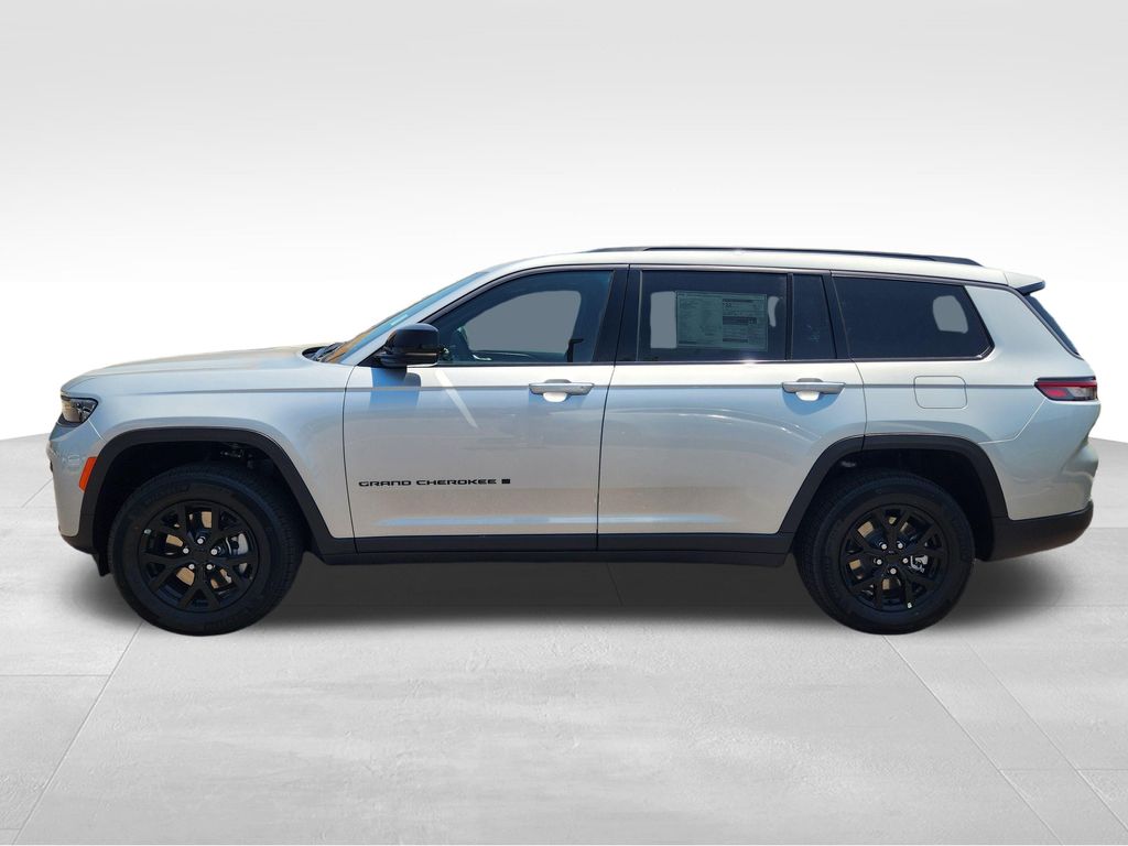 New 2026 Jeep Grand Cherokee L Altitude Sport Utility