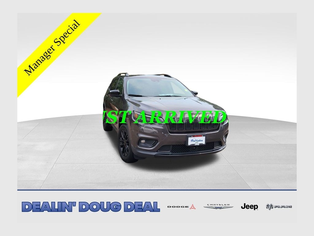 Used 2023 Jeep Cherokee Altitude Lux SUV
